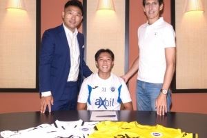 官方：孙高城加盟加泰二级联赛国际巴塞罗那