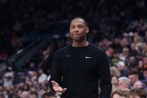 鹈鹕主帅：赌球在经济层面带来积极影响 但也有都要应对的难题