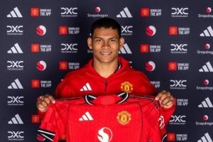 曼联U21主帅：迭戈-莱昂展现出不俗潜力，我们会尽快让他踢满全场图片